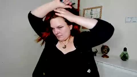 Kitten online show from July 7, 7:23 am