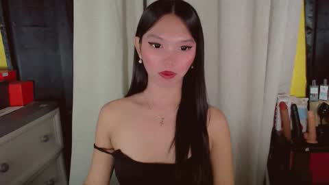 KITTY online show from April 29, 2:37 am