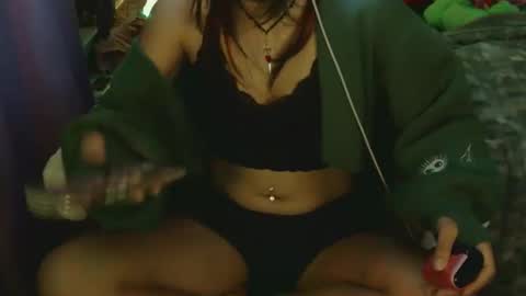 kittimisa online show from May 15, 3:22 am