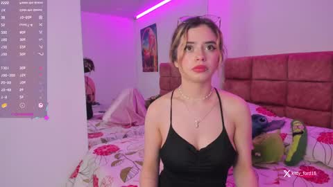 Snapshot of kitty_ford chatting on September 24, 2:32 am Kitty online show from September 24, 2:32 am