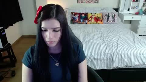 Isabel online show from July 8, 7:32 am
