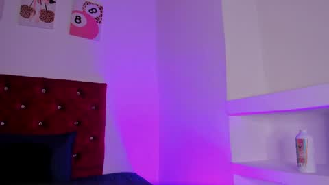 kitty online show from August 1, 9:06 pm