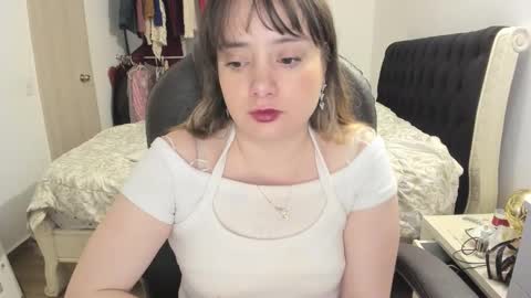 kittywantslove23 online show from January 10, 12:37 am