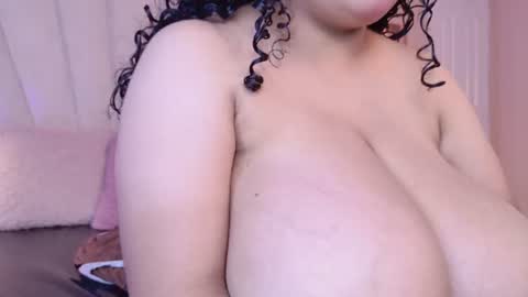 Kitty Hill online show from August 1, 4:03 am