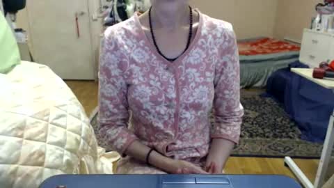 KiuminBerry online show from November 15, 10:27 am