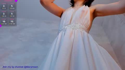 Snapshot of klary_moon chatting on October 18, 3:15 pm Lisa online show from October 18, 3:15 pm