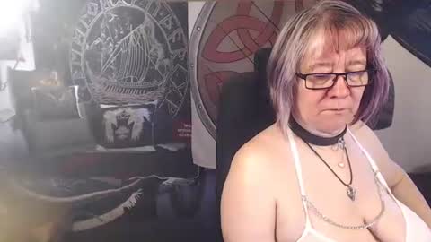 Michelle online show from February 20, 7:32 am