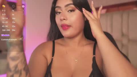   online show from December 3, 9:39 pm