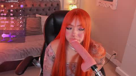 Snapshot of kloe_raize chatting on February 22, 11:10 pm Kloe online show from February 22, 11:10 pm