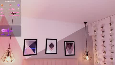 Snapshot of kloe_raize chatting on February 27, 12:21 am Kloe online show from February 27, 12:21 am