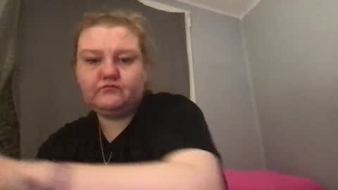 kmarie1196 online show from March 16, 12:57 am
