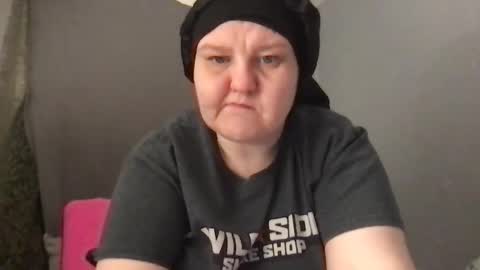 kmarie1196 online show from March 19, 2:27 am