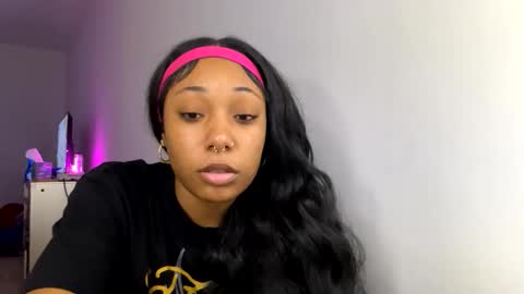 kneel4nasiaa online show from March 16, 5:44 am