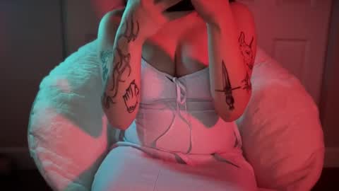 knextdoor online show from January 12, 11:10 pm