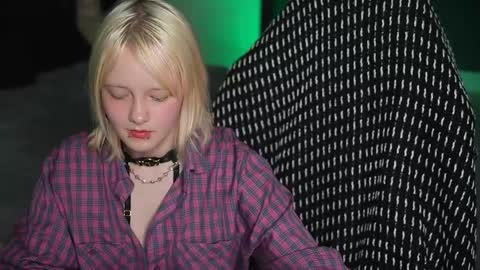 Kofi online show from April 21, 10:17 pm
