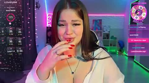 Mia online show from February 27, 6:52 pm