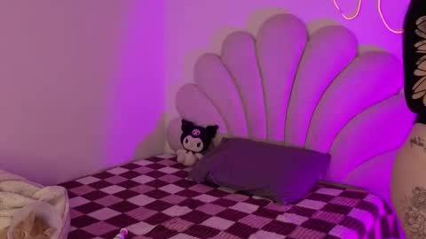 korolova online show from May 17, 1:16 am