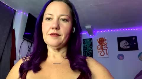 kreamyk420 online show from November 26, 6:47 am