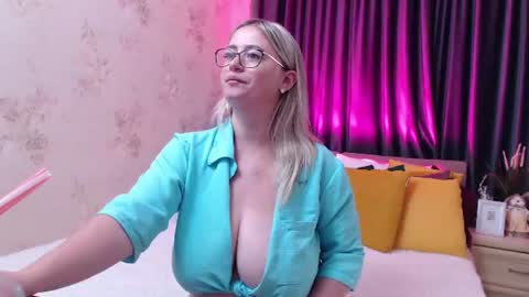 Kriss online show from July 30, 1:45 pm