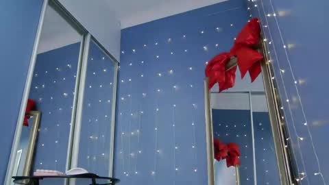 kriskras__ online show from April 29, 5:32 am
