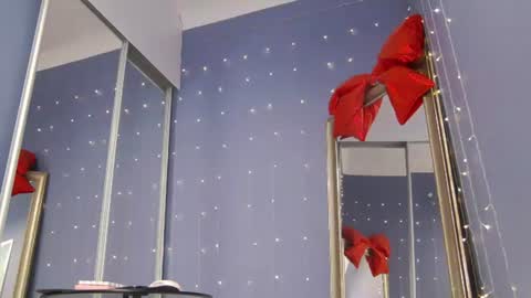 kriskras__ online show from June 16, 5:19 am