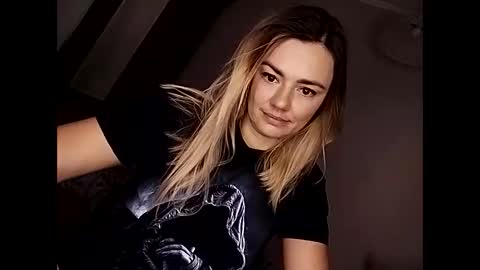 KrissSexi online show from October 14, 5:32 am