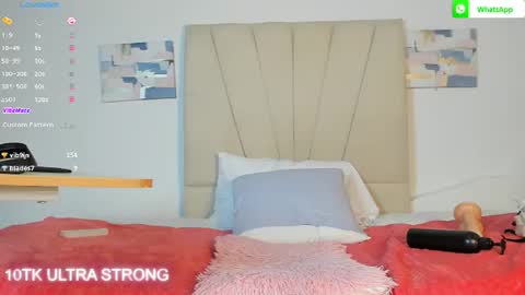 kristel_lee_ online show from June 18, 2:57 am