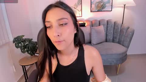 Kristine 33 online show from January 16, 9:44 pm