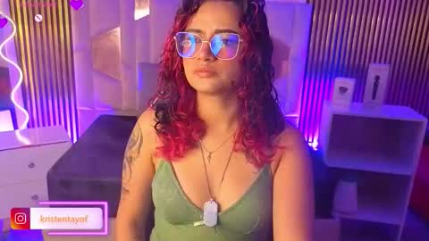 kristen_tay online show from March 11, 3:55 am