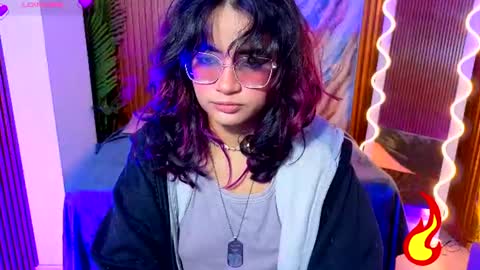 kristen_tay online show from August 3, 2:59 am