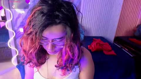 kristen_tay online show from April 28, 2:49 am