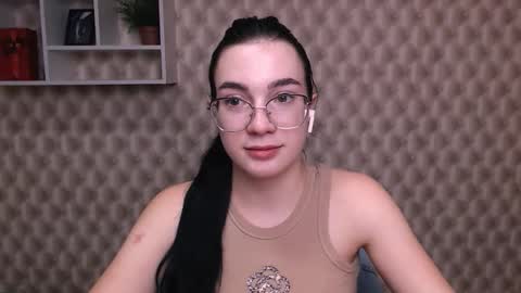 Kristen online show from September 23, 9:51 am