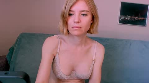 kristina_vagner online show from June 2, 2:23 am