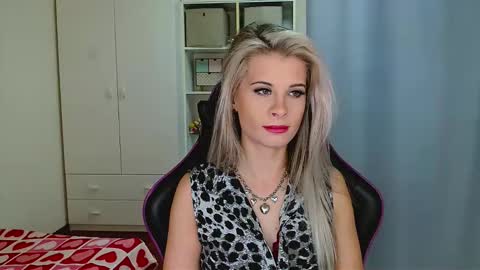 KristineAmore online show from February 3, 7:24 am