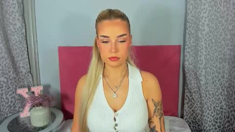 KristyFlowers online show from February 15, 7:51 am