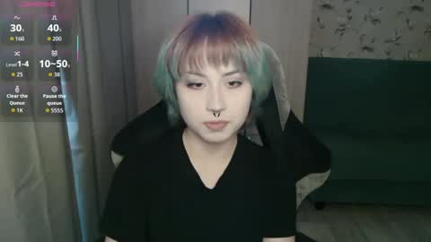 Alice online show from May 2, 12:41 pm