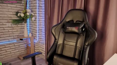 Kvetachka Thu-Sun 0900am-1500pmGTM2 online show from December 2, 12:56 am