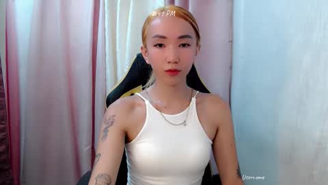 kweenie1026 online show from May 18, 6:41 am