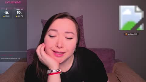 kyeacloser online show from April 28, 2:27 am