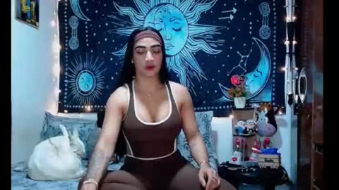 kylie online show from July 7, 11:07 pm