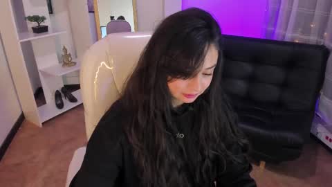 kylie online show from March 1, 1:40 pm