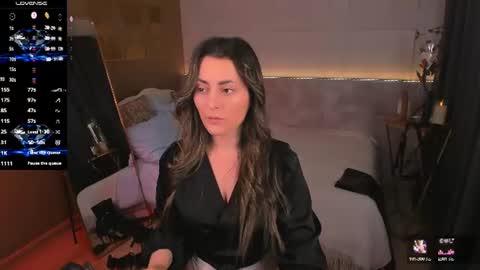 Kylie online show from July 2, 5:46 am