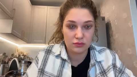 Din online show from April 11, 1:15 pm