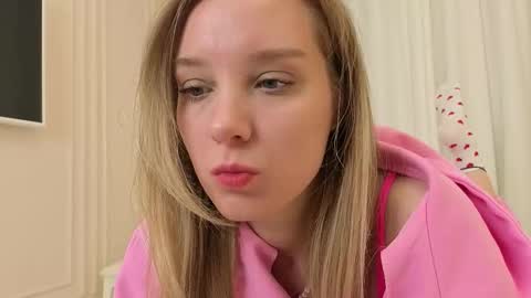 lina online show from January 14, 9:53 pm