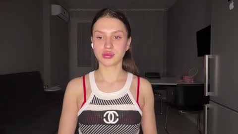 l1ps_stick online show from April 2, 4:26 pm