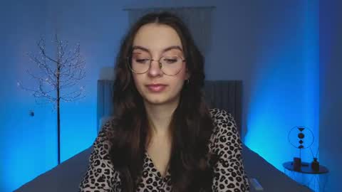 Margo  online show from March 18, 4:45 pm