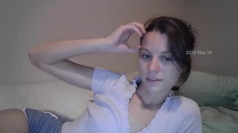 Lacie online show from November 17, 3:18 am