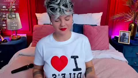 Snapshot of lady_alibi chatting on February 15, 1:38 pm AliCooper online show from February 15, 1:38 pm