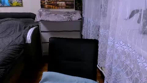 lady_boom_ online show from June 30, 6:29 pm