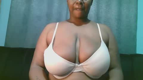 lady_dearra online show from June 5, 2:59 am